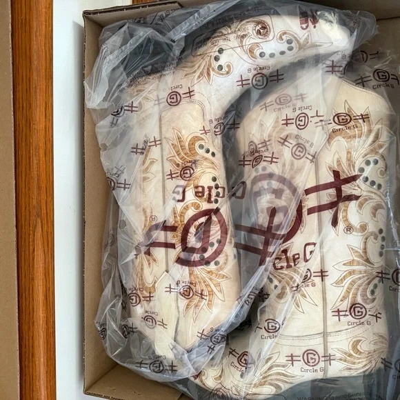 Corral Circle G Western Boots with Embroidered Design,size 7.5 - Picture 4 of 11